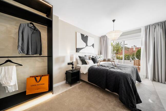 Underbar lägenhet i Puerto Banus Set i Prime Area