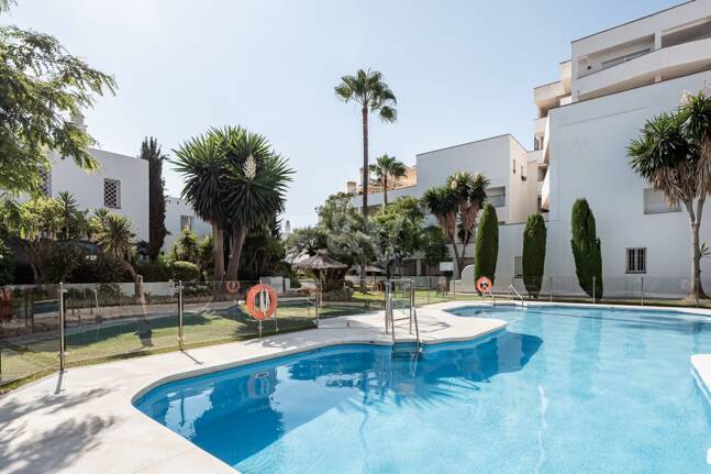 Underbar lägenhet i Puerto Banus Set i Prime Area
