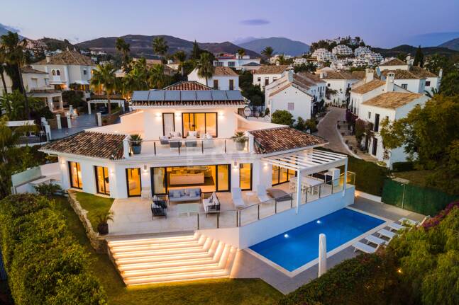 Unique Villa with Golf and Sea Views