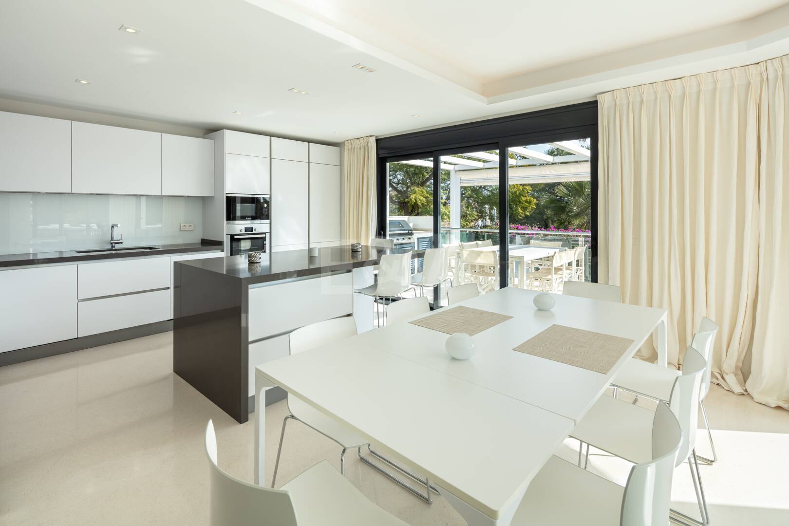 Unique Villa with Golf and Sea Views