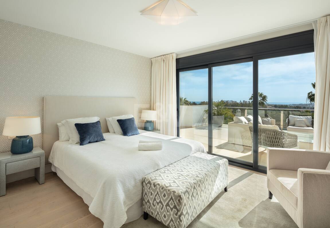 Unique Villa with Golf and Sea Views