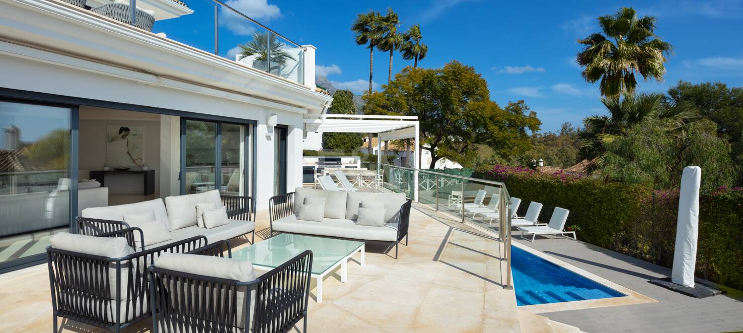 Villa única con vistas al golf y al mar
