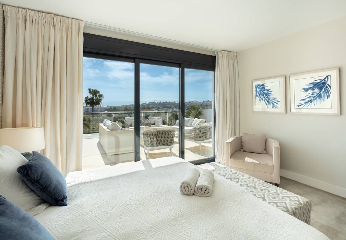 Unique Villa with Golf and Sea Views