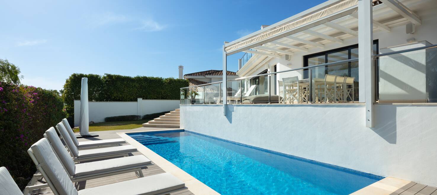 Villa única con vistas al golf y al mar
