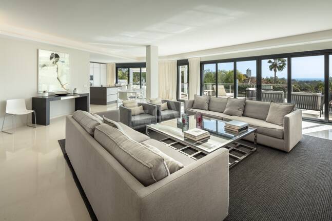 Unique Villa with Golf and Sea Views