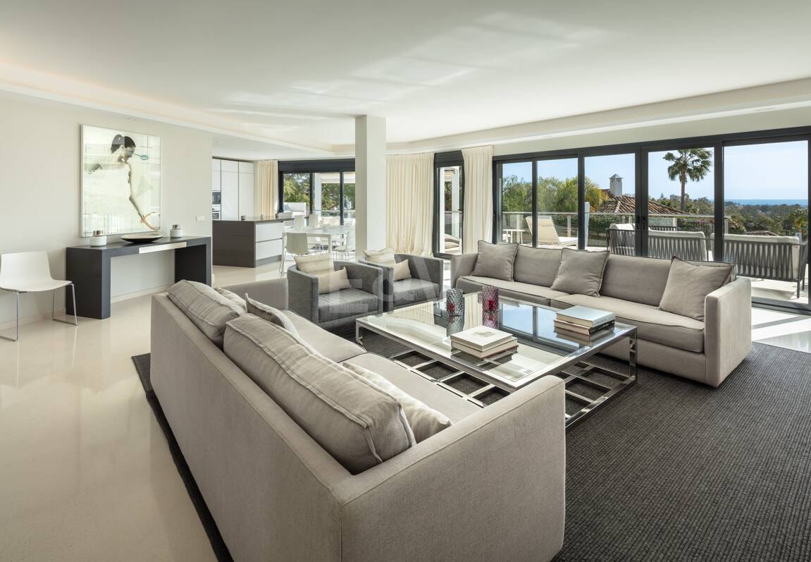 Unique Villa with Golf and Sea Views