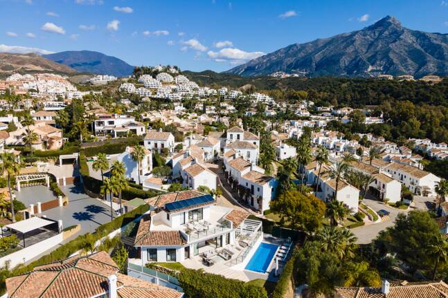 Unique Villa with Golf and Sea Views