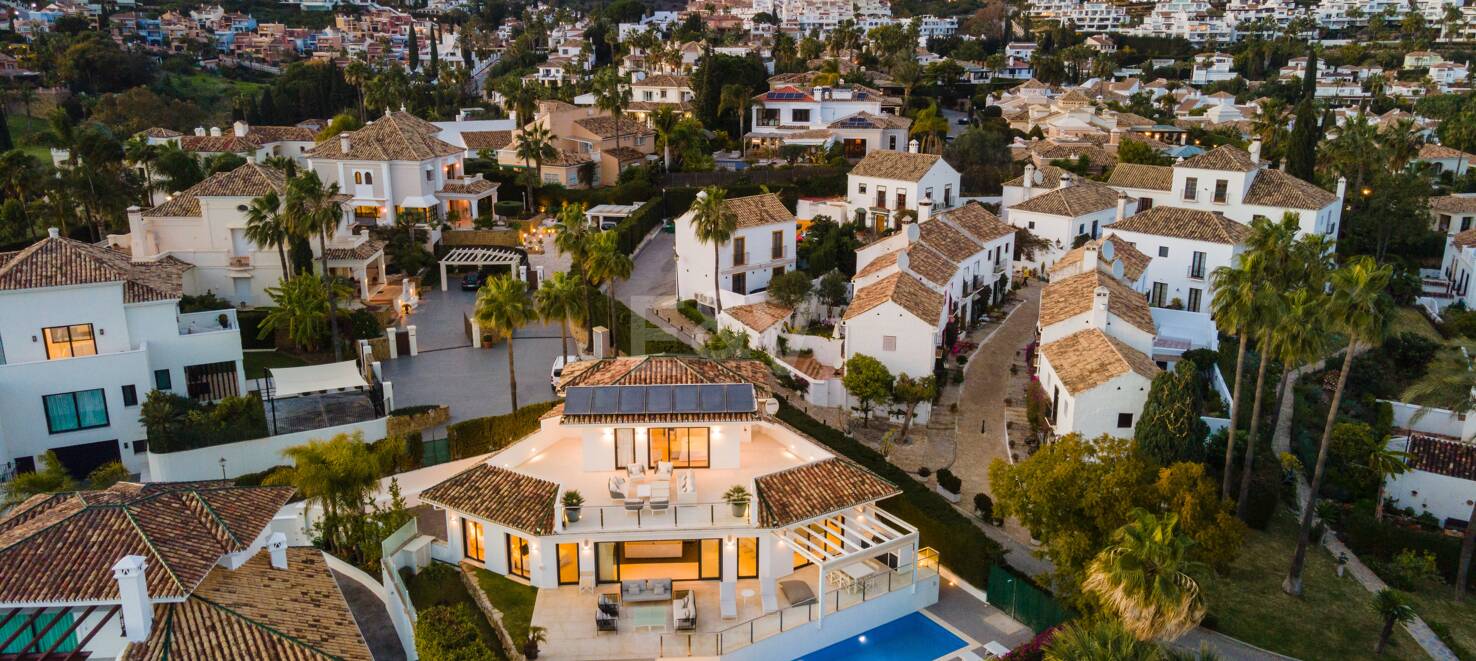 Villa única con vistas al golf y al mar