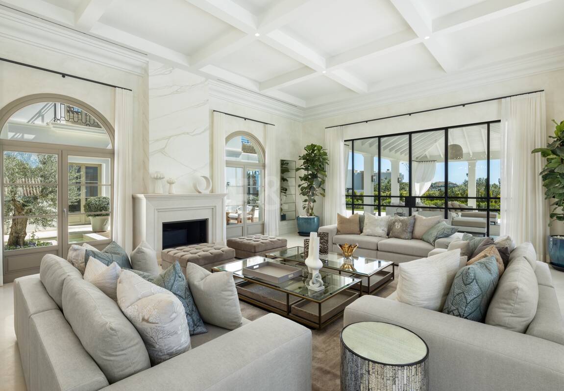 Extraordinary French Provincial Style Villa in Prime Location