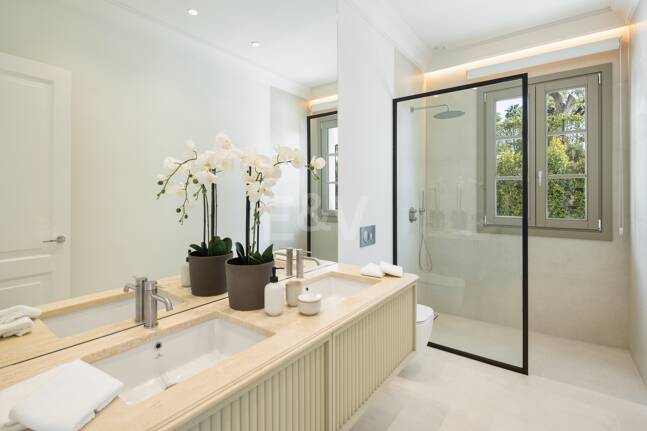 Extraordinary French Provincial Style Villa in Prime Location