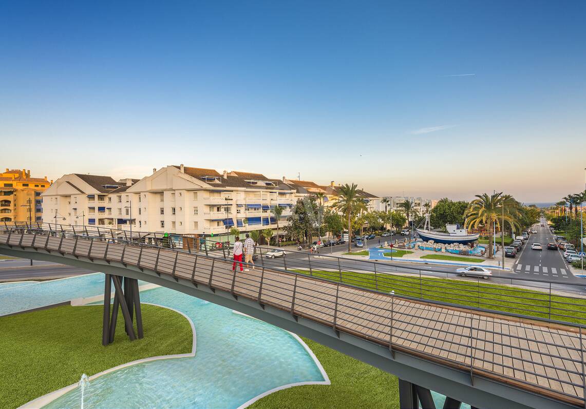Nouveau Penthous à San Pedro Plage avec Terrasses Spacieuses et 4 Chambres