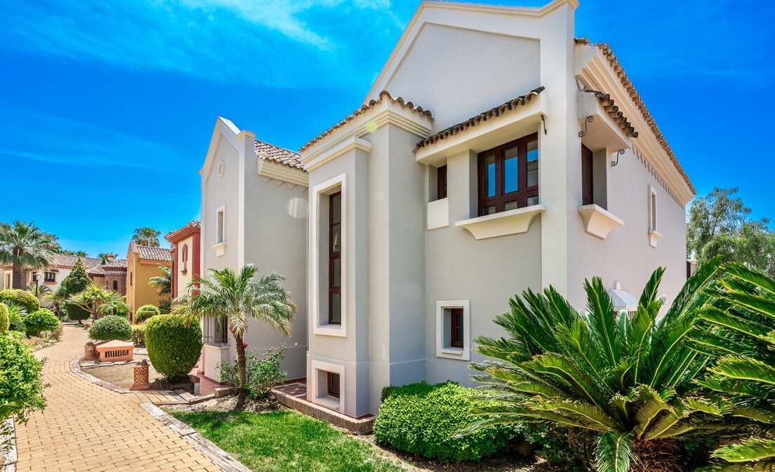 Stylowa willa w Gated Community, Marbella Hill Club