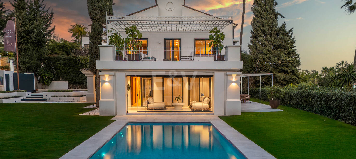 Villa a estrenar con vistas al mar En Nueva Andalucía en la mejor área de golf