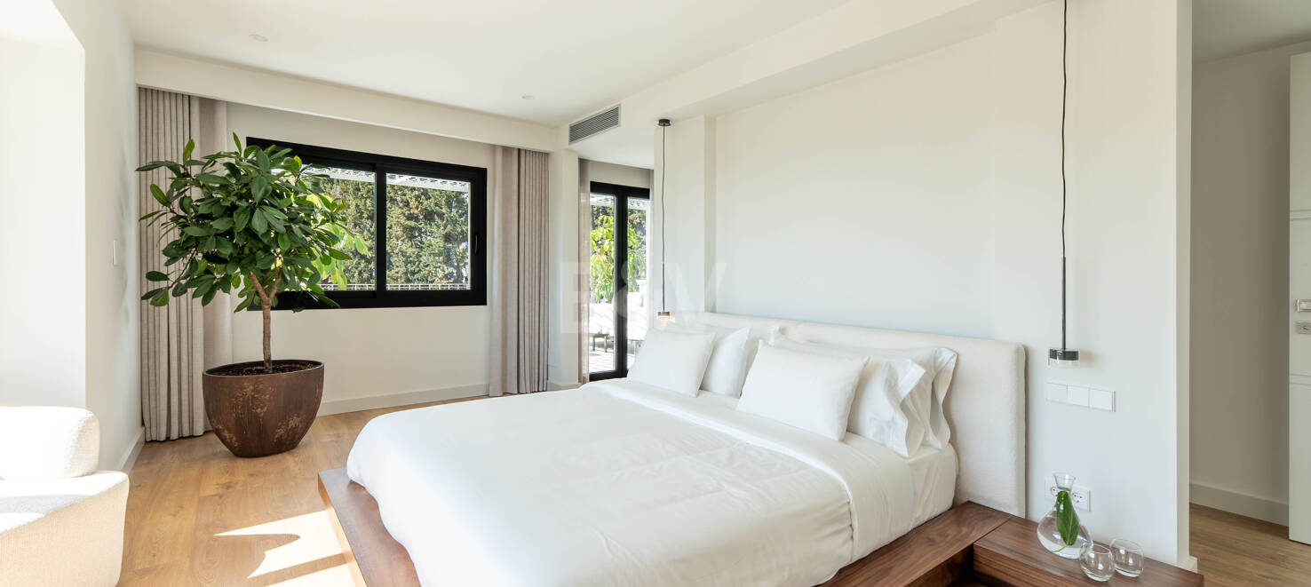 Villa a estrenar con vistas al mar En Nueva Andalucía en la mejor área de golf