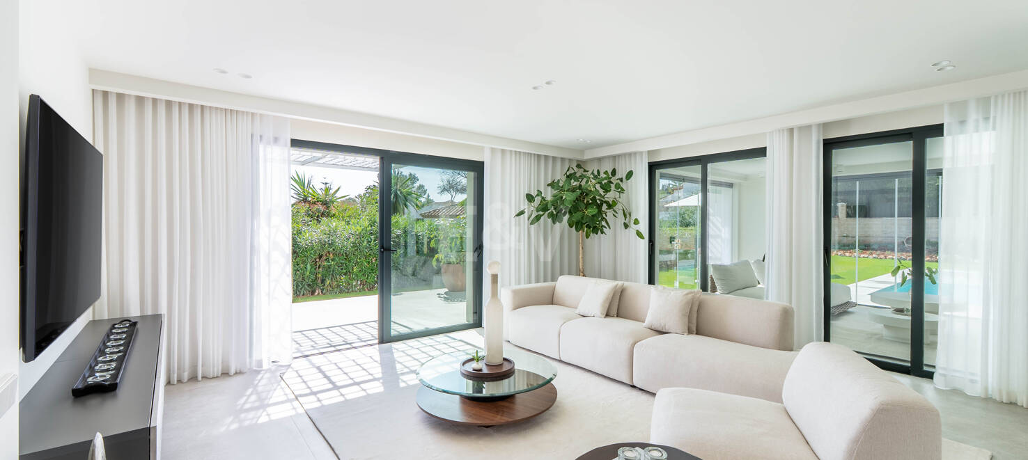 Villa a estrenar con vistas al mar En Nueva Andalucía en la mejor área de golf