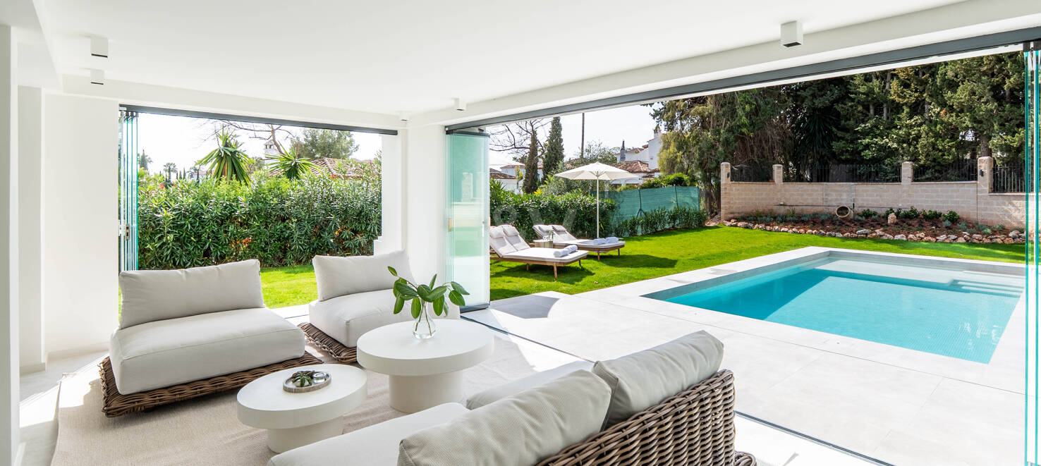 Villa a estrenar con vistas al mar En Nueva Andalucía en la mejor área de golf