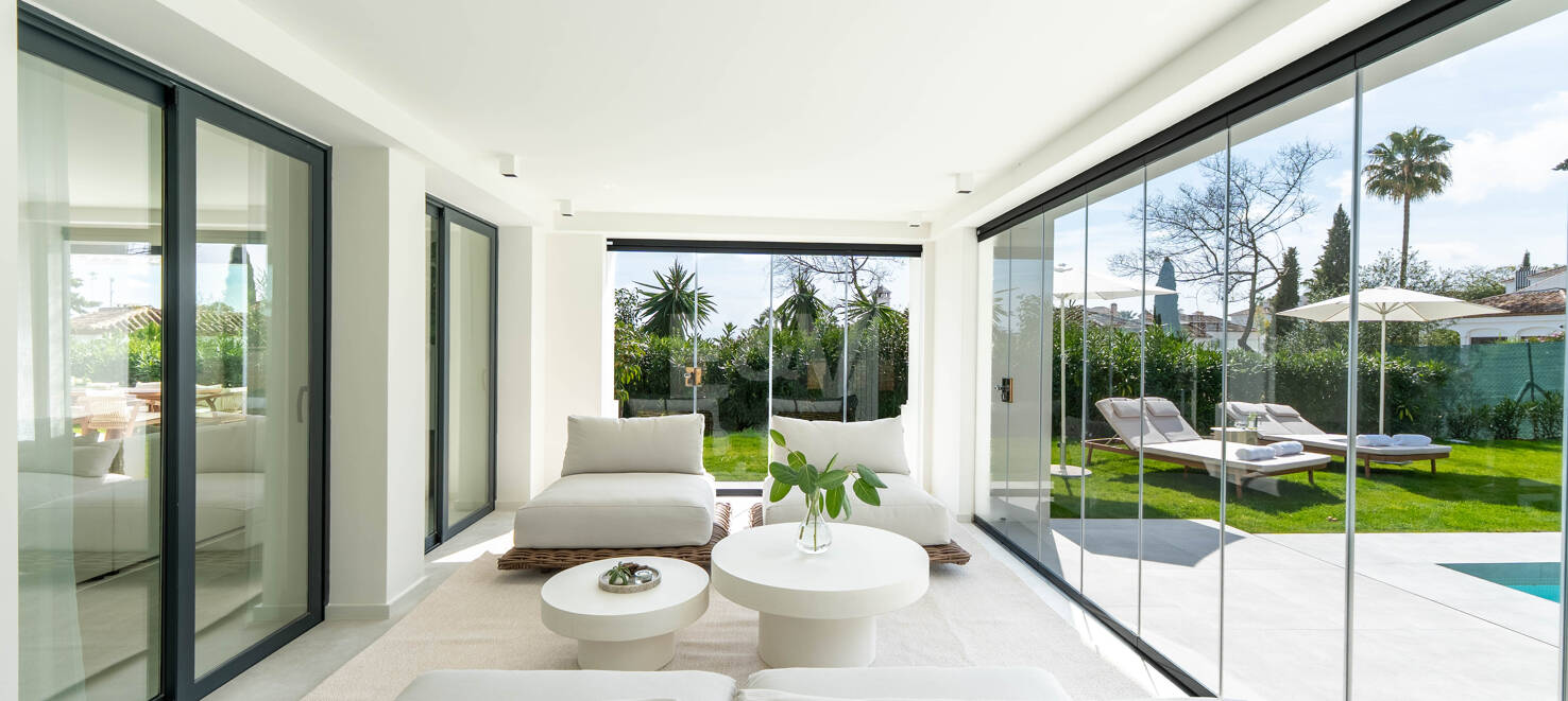 Villa a estrenar con vistas al mar En Nueva Andalucía en la mejor área de golf