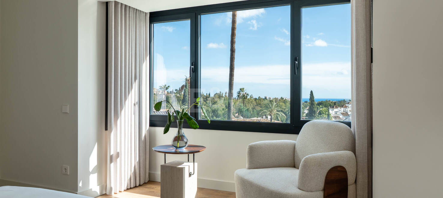 Villa a estrenar con vistas al mar En Nueva Andalucía en la mejor área de golf