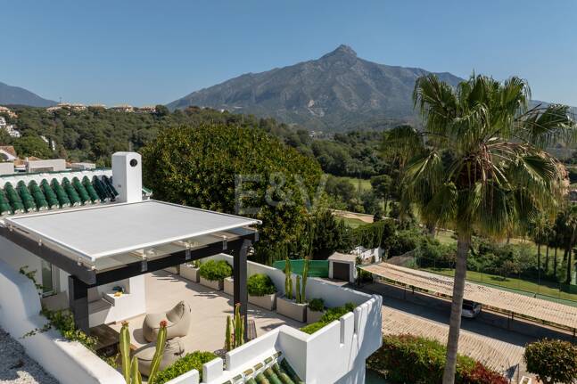 Lyxigt fristående hus i Aloha Golf med otrolig utsikt