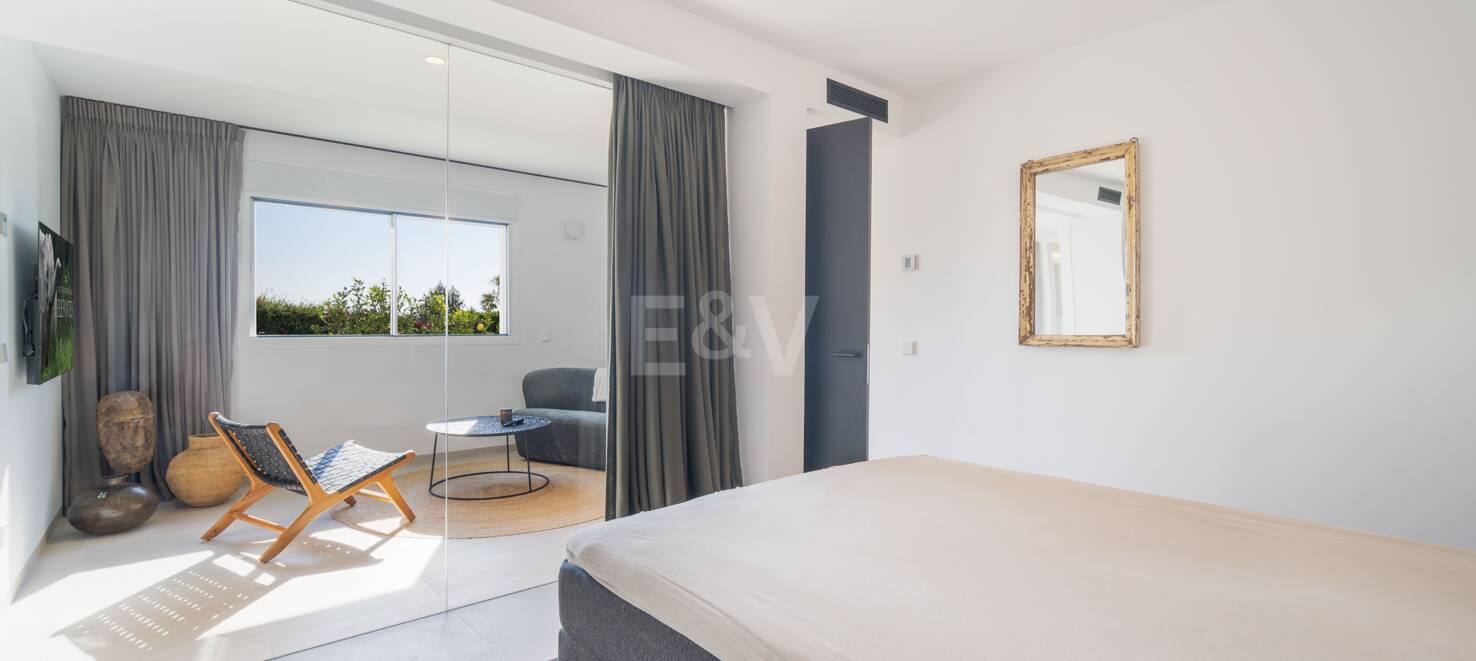Luxurious Semi-detached House in Aloha Golf with Incredible Views
