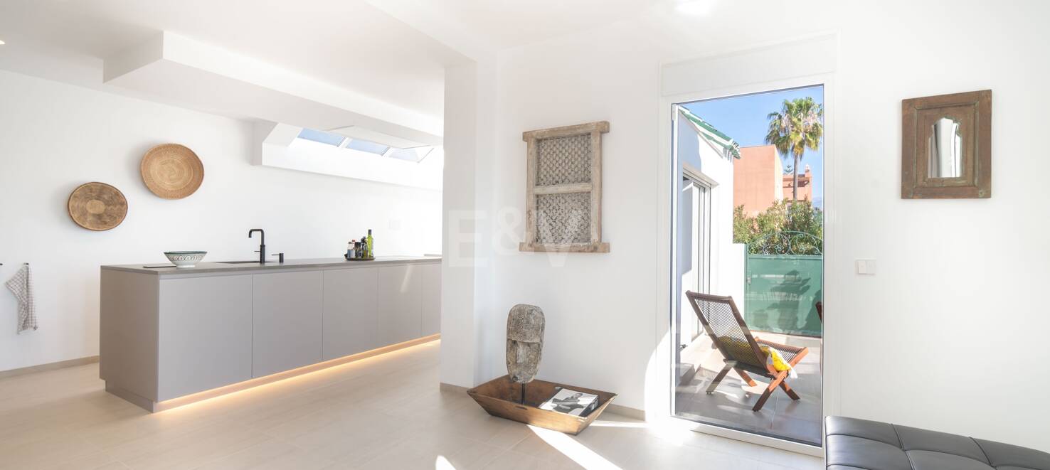 Luxurious Semi-detached House in Aloha Golf with Incredible Views