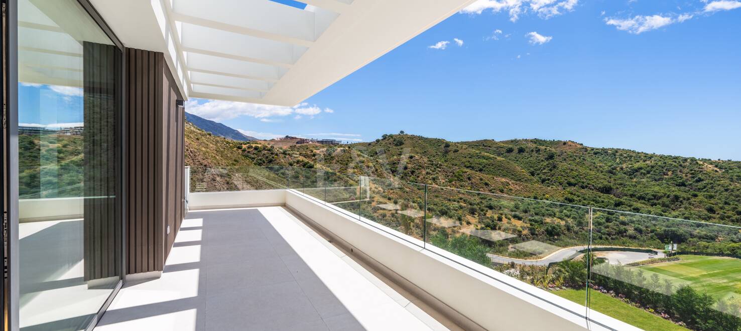Villa moderna de nueva construcción en La Quinta en urbanización cerrada