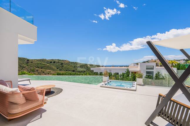 Neu gebaute, moderne Villa in La Quinta in einer Gated Community