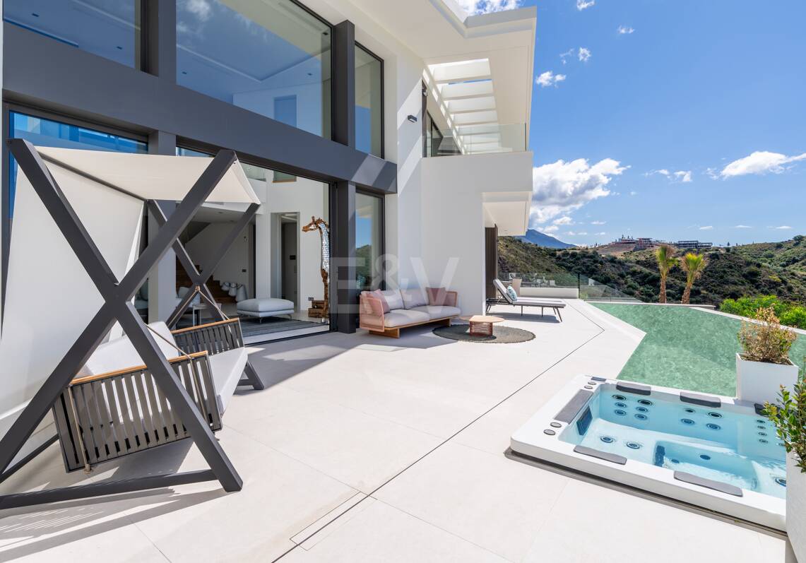 Neu gebaute, moderne Villa in La Quinta in einer Gated Community