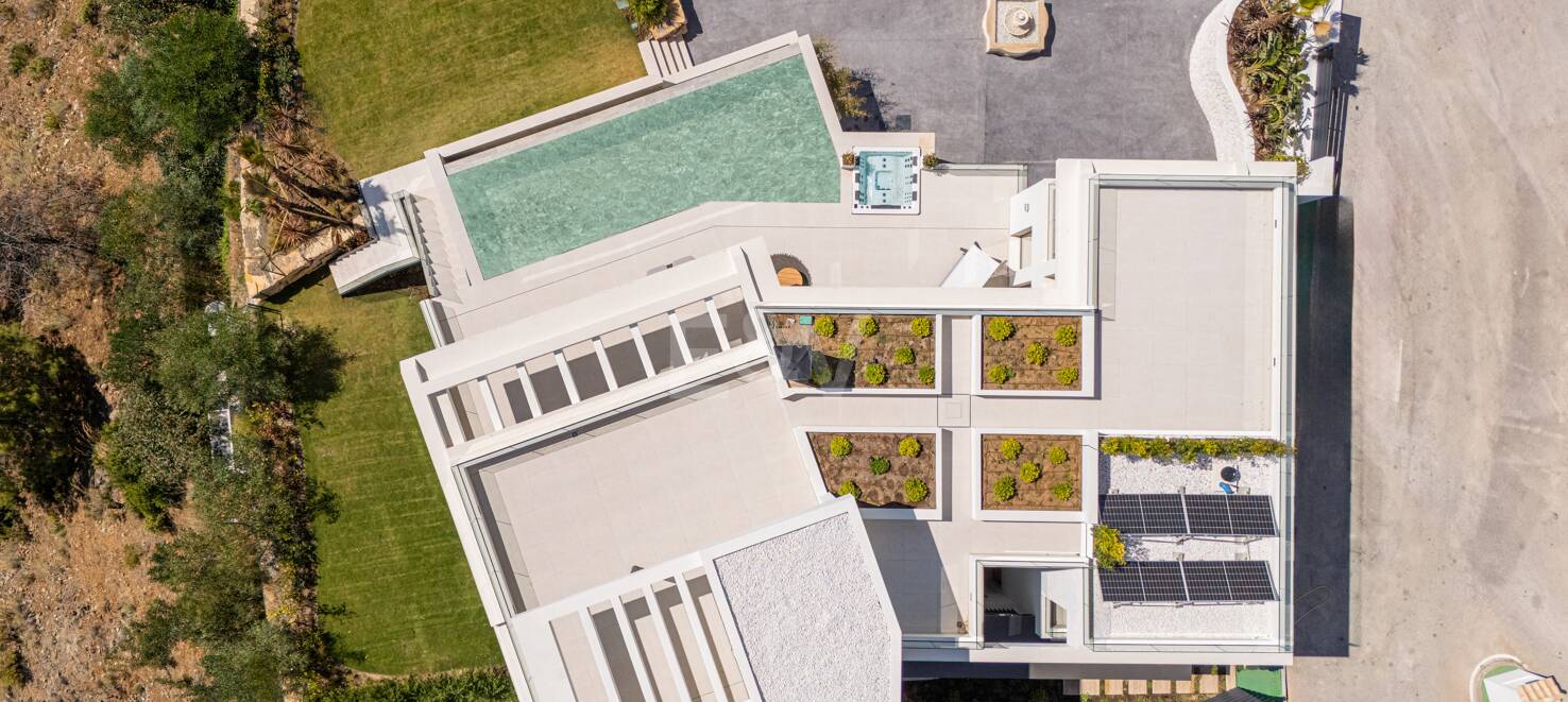 Villa moderna de nueva construcción en La Quinta en urbanización cerrada