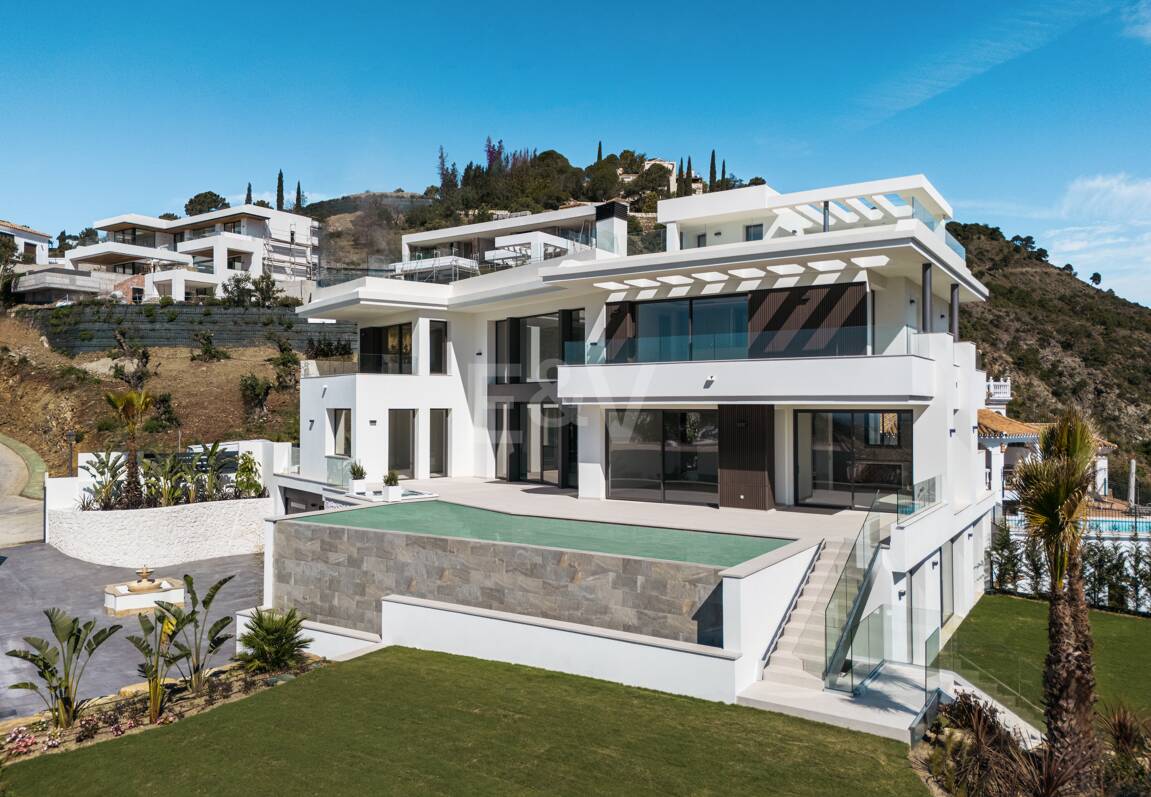 Neu gebaute, moderne Villa in La Quinta in einer Gated Community