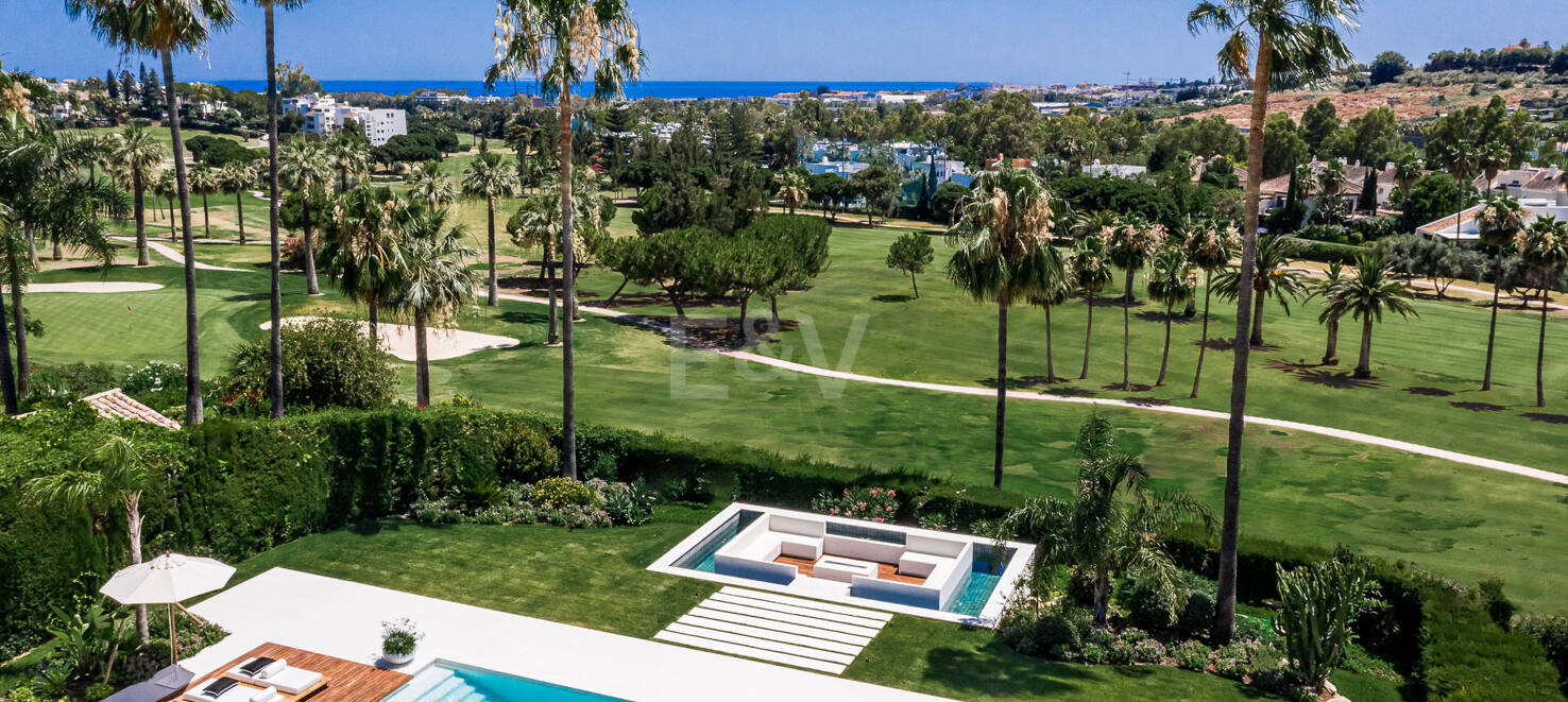 Außergewöhnliche Villa in Los Naranjos Golf mit Blick auf den Golfplatz