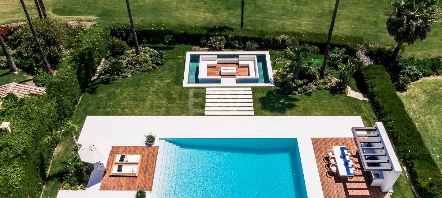 Außergewöhnliche Villa in Los Naranjos Golf mit Blick auf den Golfplatz