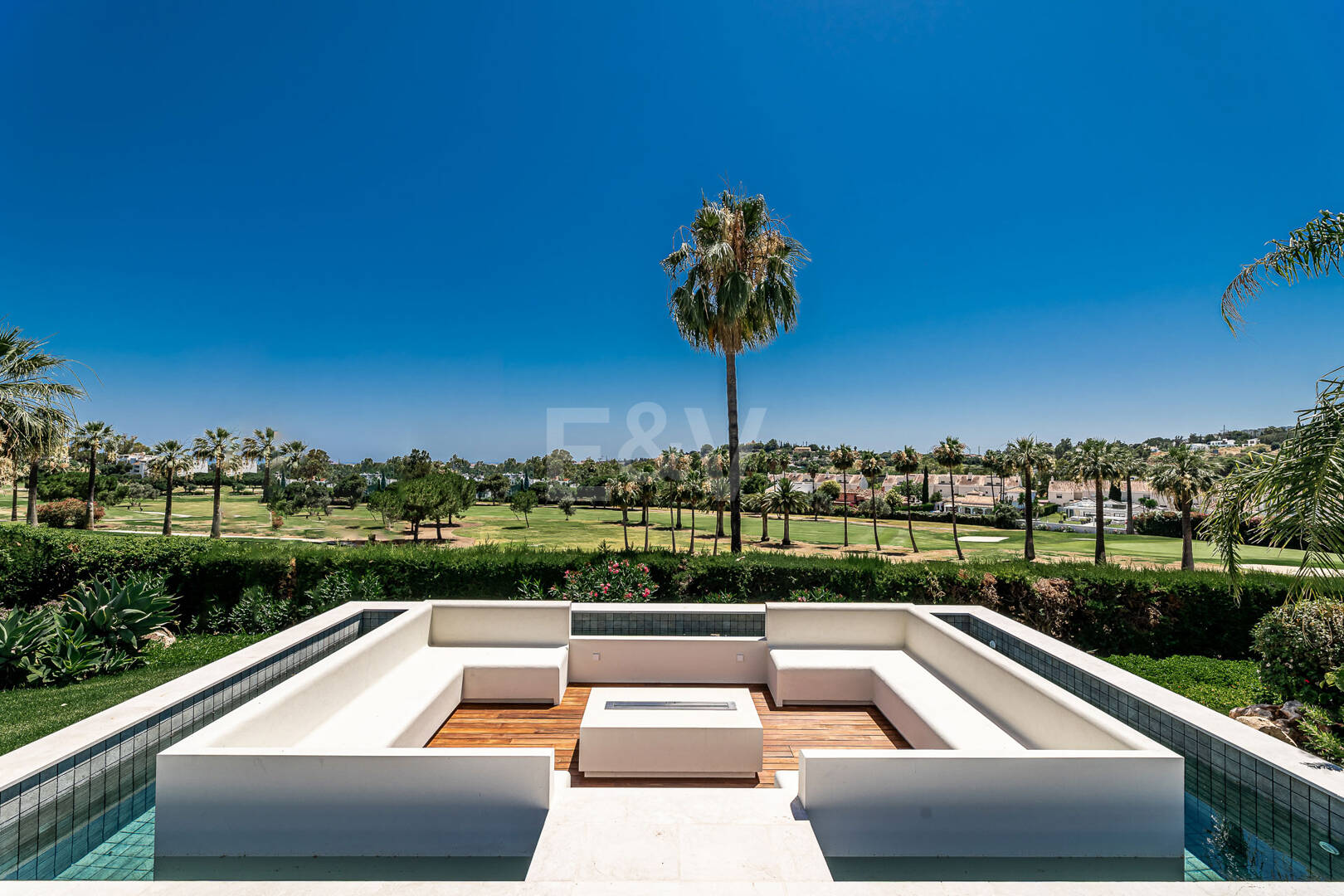 Exceptional villa with breathtaking views across golf course and Meditteranean Sea