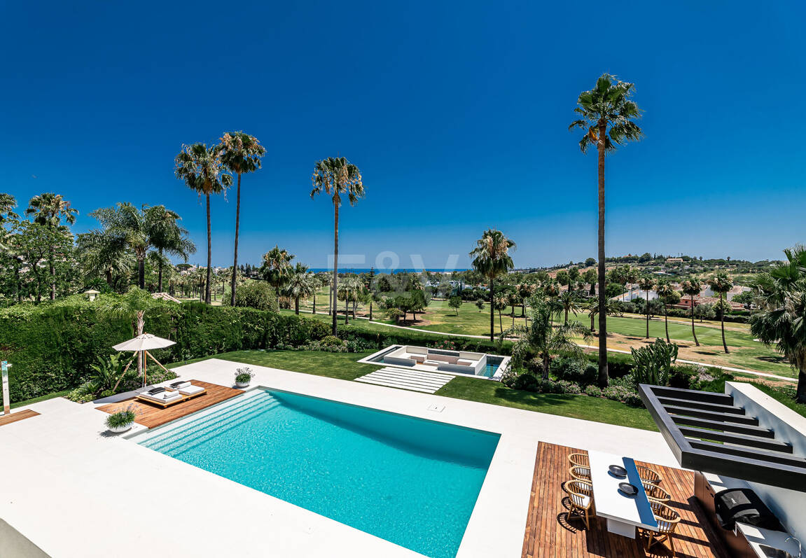 Exceptional villa with breathtaking views across golf course and Meditteranean Sea
