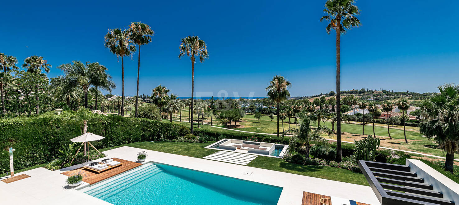 Außergewöhnliche Villa in Los Naranjos Golf mit Blick auf den Golfplatz