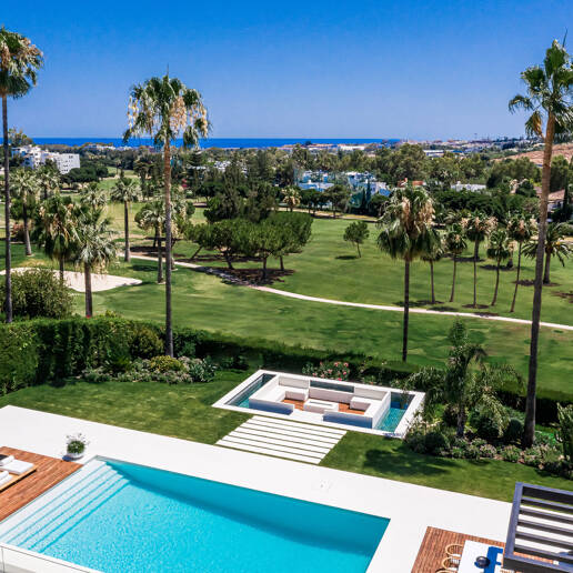Außergewöhnliche Villa in Los Naranjos Golf mit Blick auf den Golfplatz