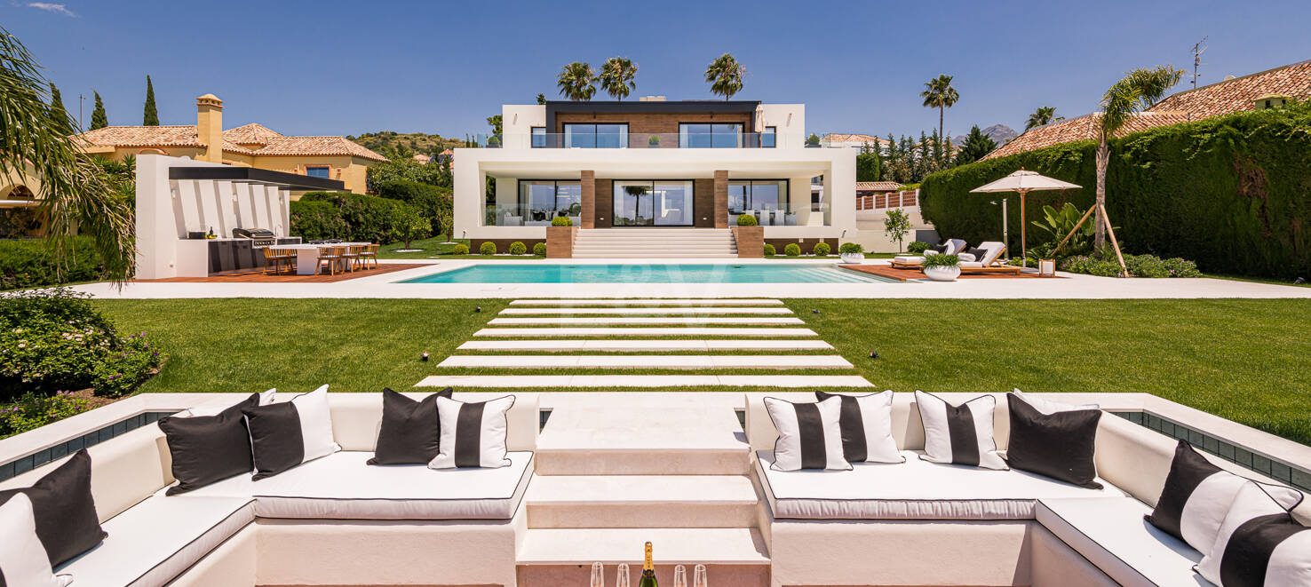 Außergewöhnliche Villa in Los Naranjos Golf mit Blick auf den Golfplatz