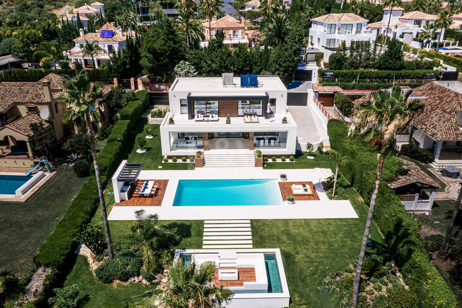 Exceptional villa with breathtaking views across golf course and Meditteranean Sea