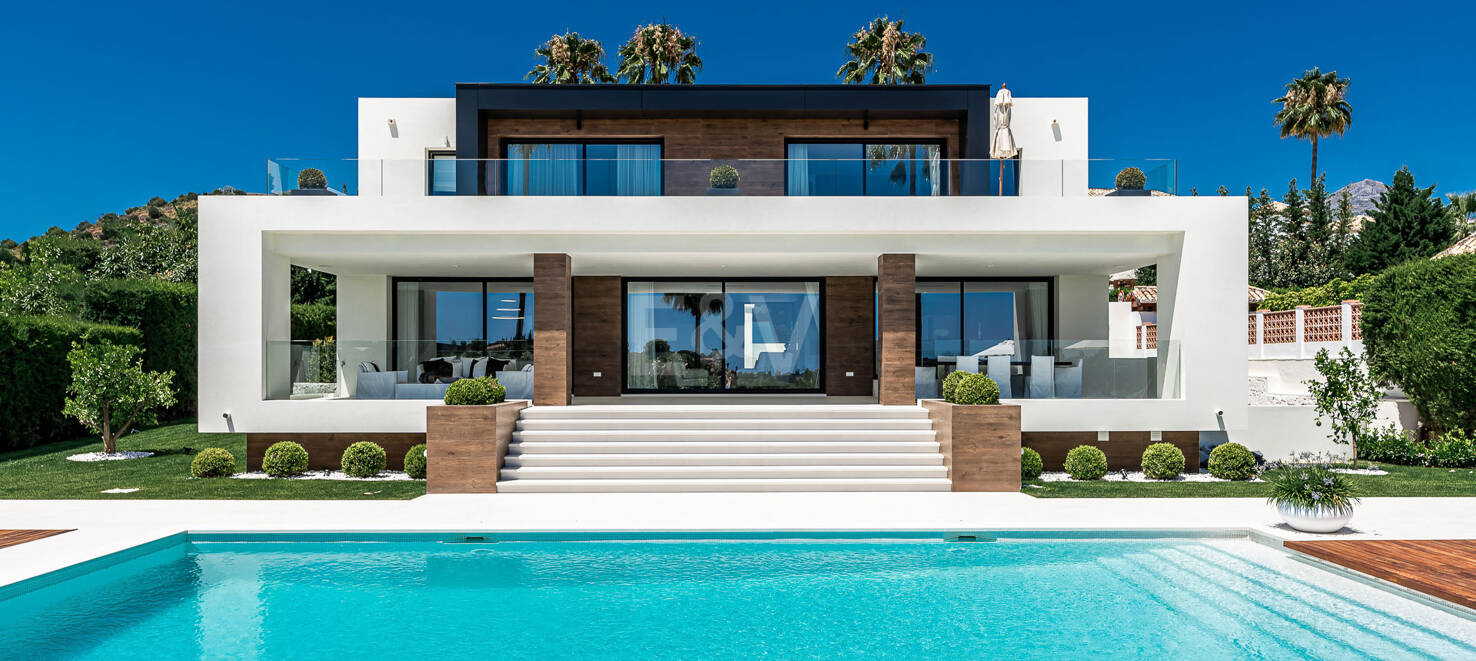 Außergewöhnliche Villa in Los Naranjos Golf mit Blick auf den Golfplatz