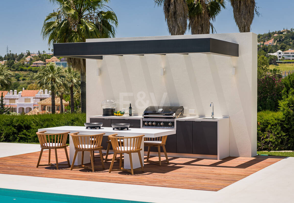 Exceptional villa with breathtaking views across golf course and Meditteranean Sea