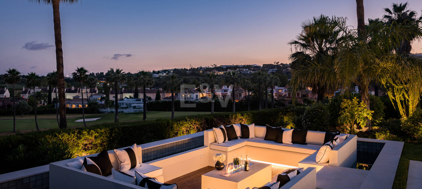 Außergewöhnliche Villa in Los Naranjos Golf mit Blick auf den Golfplatz