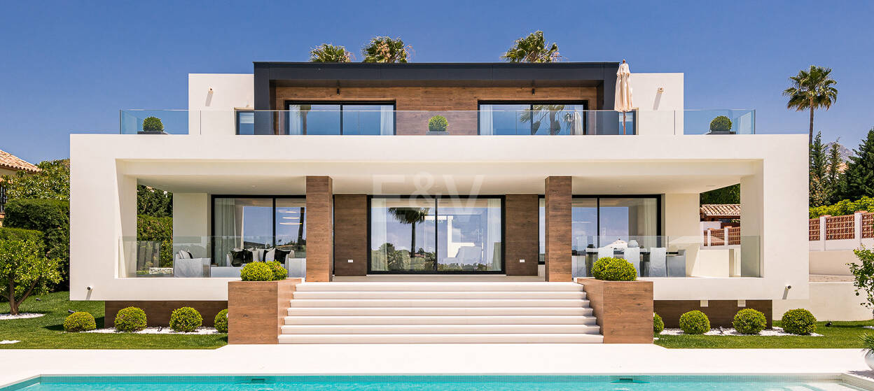 Außergewöhnliche Villa in Los Naranjos Golf mit Blick auf den Golfplatz