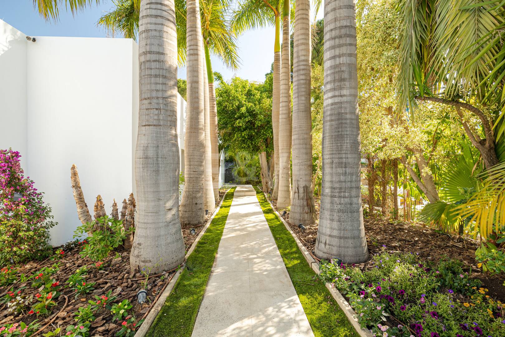 Luxurious Villa in Nueva Andalucia in a prime location