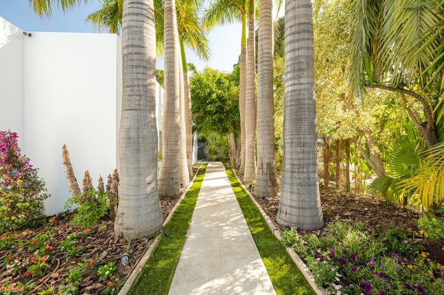 Villa de lujo en Nueva Andalucía en ubicación privilegiada