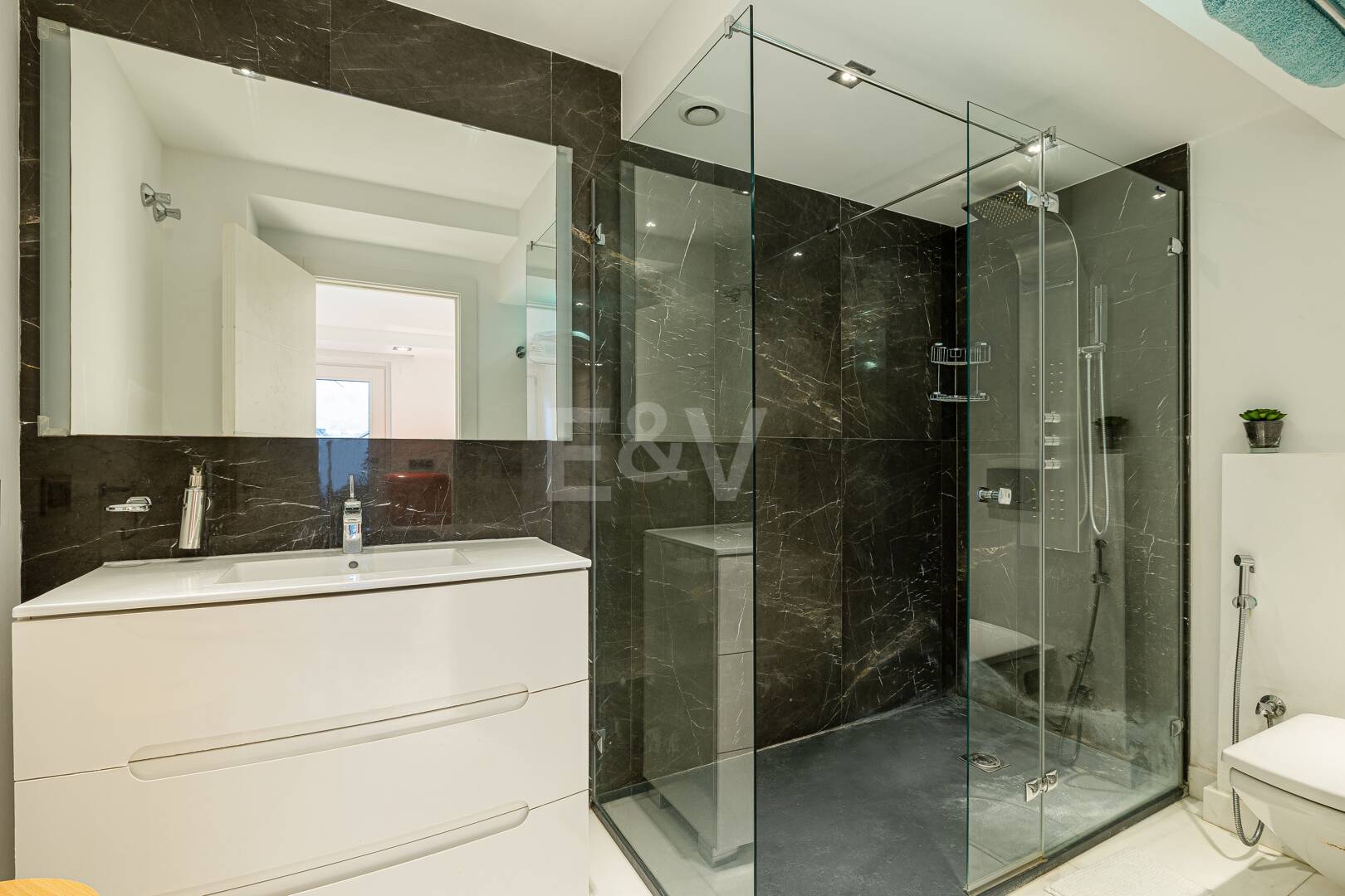 Luxurious Villa in Nueva Andalucia in a prime location