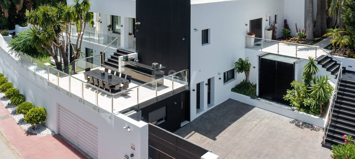 Villa de lujo en Nueva Andalucía en ubicación privilegiada