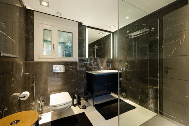 Villa de lujo en Nueva Andalucía en ubicación privilegiada