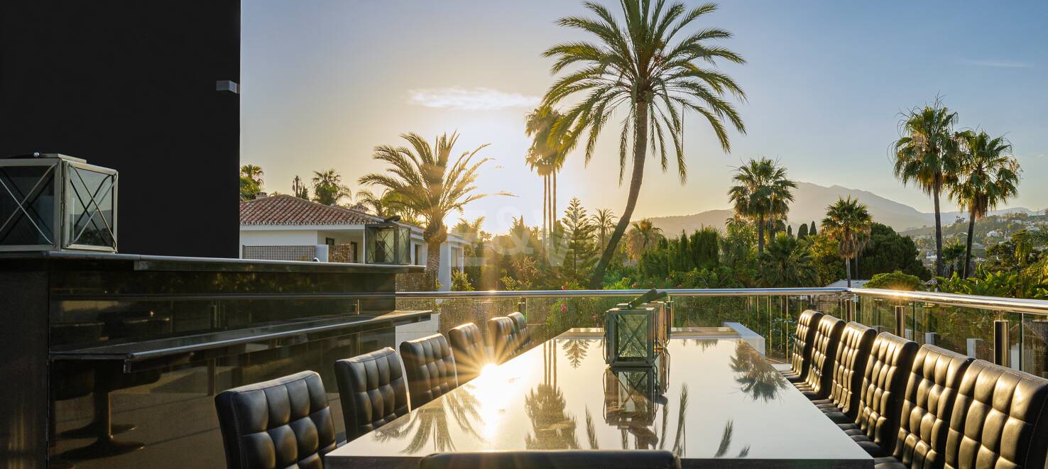 Villa de lujo en Nueva Andalucía en ubicación privilegiada