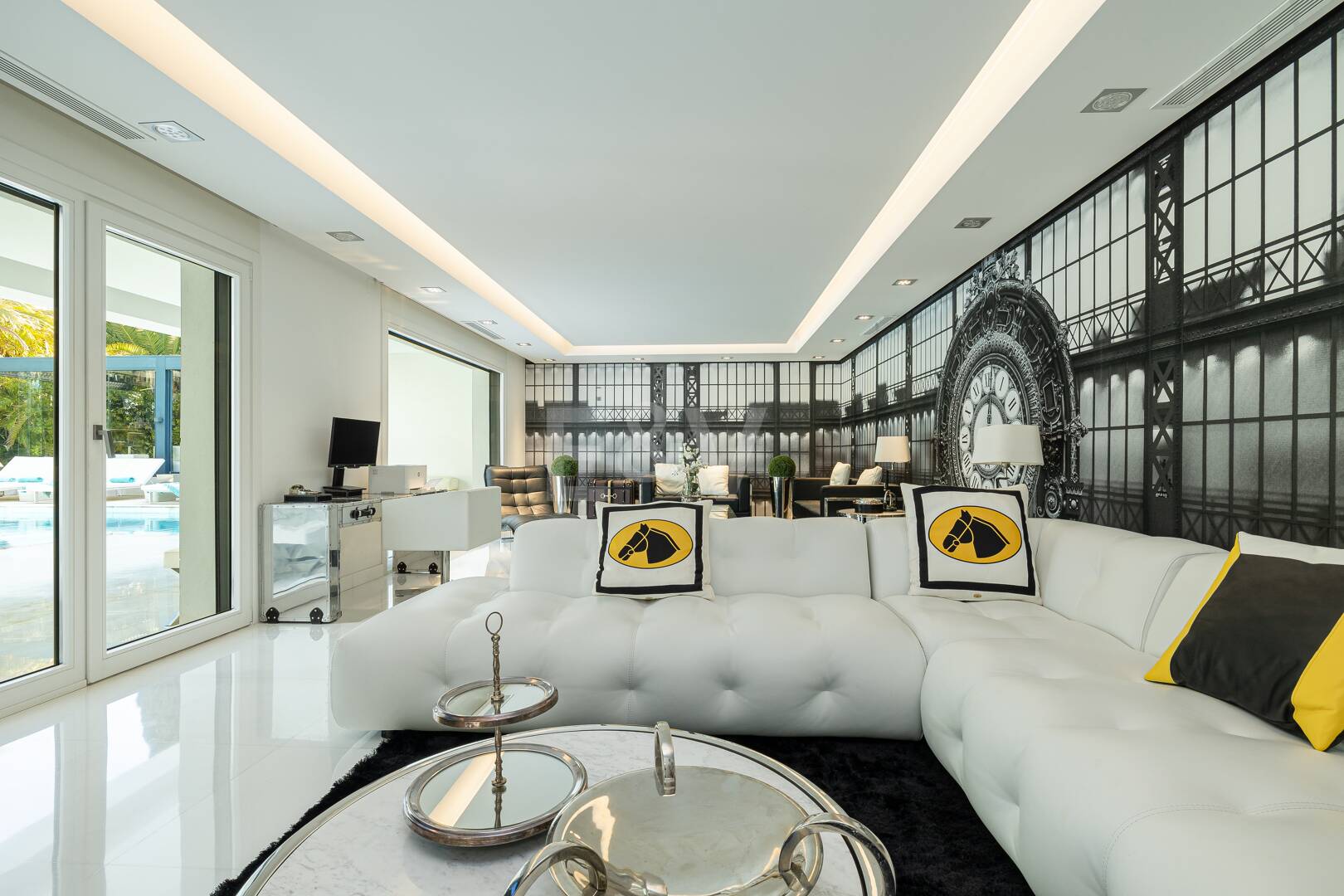 Villa de lujo en Nueva Andalucía en ubicación privilegiada