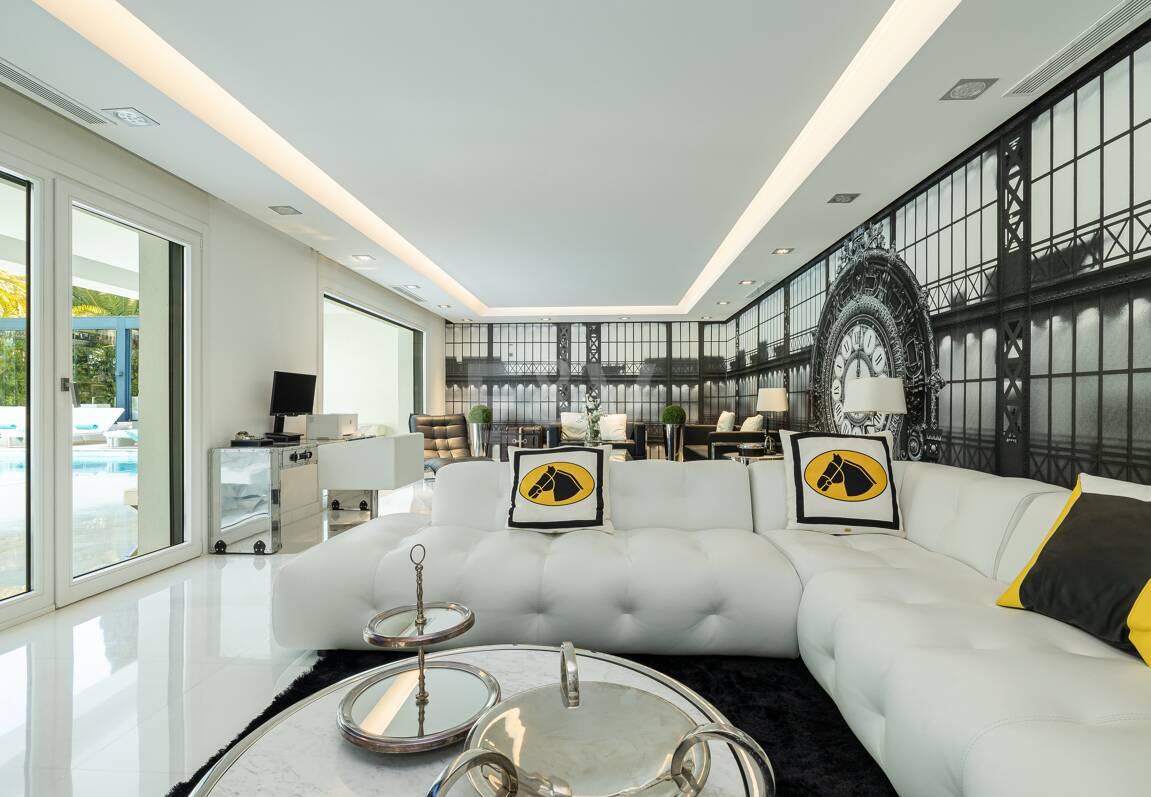 Villa de lujo en Nueva Andalucía en ubicación privilegiada